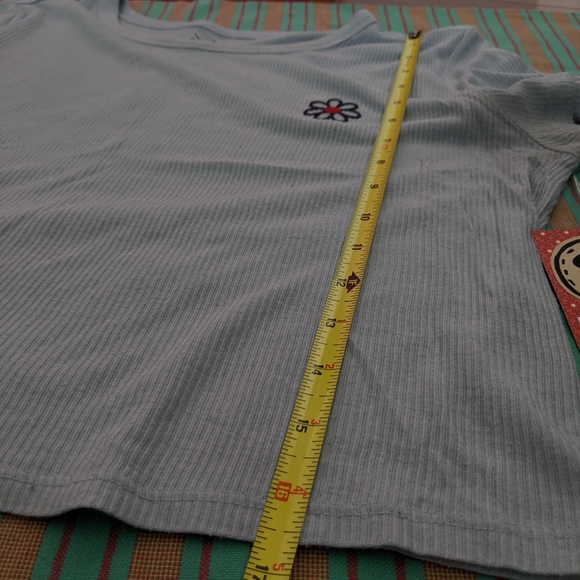 Cropped patch tee - large - Picture 5 of 5